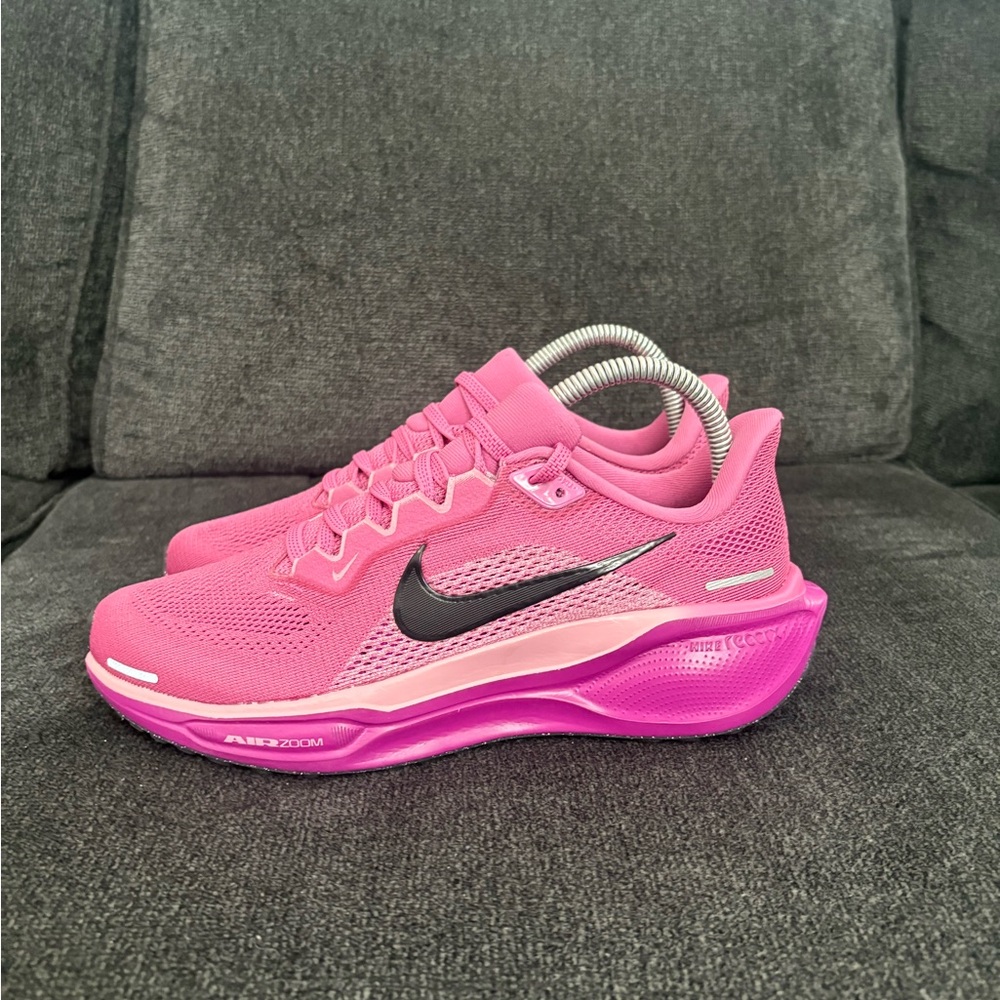 Nike Air Zoom Pegasus 41  FD2723 602  Cosmic Fuchsia Women's - Picture 3 of 6
